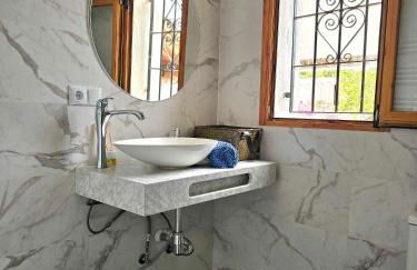 White Paradise Villa - Sol y Luz - by SunCastle apartamentos - Foto 35