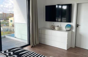 Villa R&M with Pool and Jacuzzi - Photo 20