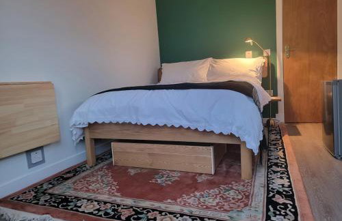 'Wee Smiddy' Shepherd's Hut - Sauna - Yoga - Wild Swim - Foto 1