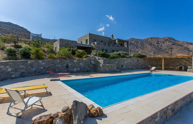 Spacious 6 Bdrm Stone Villa With Pool - Foto 3