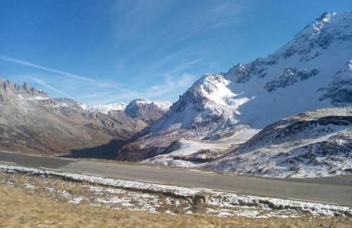 Agréable appartement au calme avec vue montagne, commune de Le Monêtier les Bains - Le Freyssinet - Photo 6