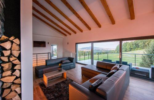 Villa Grey - Photo 2