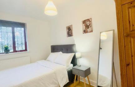 Amazing Location - City of London- 2 Bedroom Stunning Canal View House With Private Garden,Parking & Balcony - Foto 33