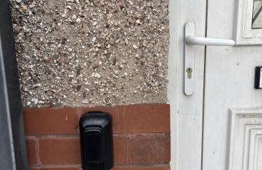 Modernised central Wigan townhouse sleeps up to 6 - Foto 32