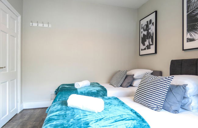 Tudors eSuites Birmingham Townhouse for Contractors - Foto 6