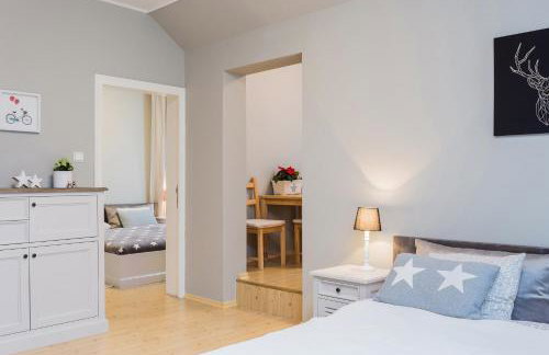 Mon Plaisir - Photo 48