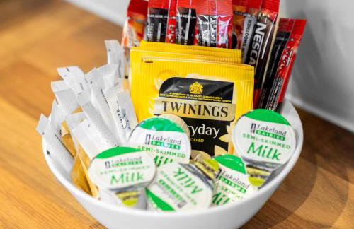 Modern 2 Bed Apartment - 2 Parking Spaces - Sleeps 3 - Netflix 1BS - Foto 27