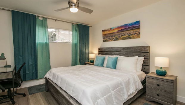 Remodeled 2 Bdrm w/ Yard in Old Town Scottsdale! - Foto 5, Habitación