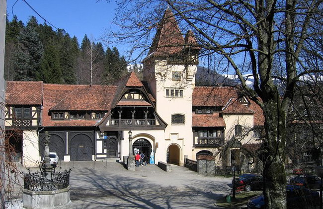 Sinaia, the Pearl of the Carpathians by train from Bucharest - Photo 6