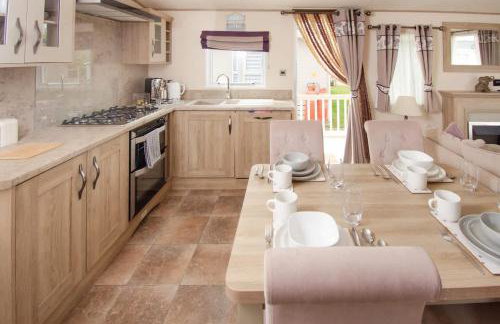 By The Sea Beach Swimming Pool - Photo 4