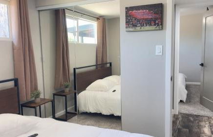 Private Home - Heated Pool, Billiards, Darts, Foosball, Fireplace, 5 Smart TVs, BBQ, Cotton Bedding - The Saguaro Sanctuary, Pool Heat Optional - Foto 34