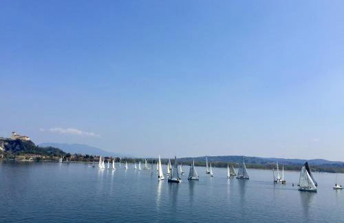 Rest and Relax Arona - On the lake - Foto 45