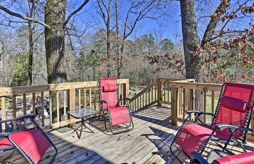 Serene Cabins with Decks and 8 Acres on Kiamichi River - Foto 26