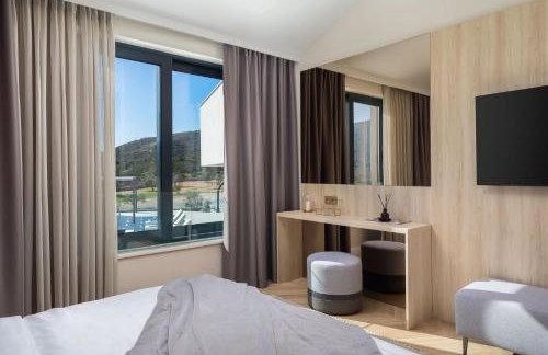 Luxury Villa Dolac near Split, airport, complete privacy, infinity heated pool - Photo 39