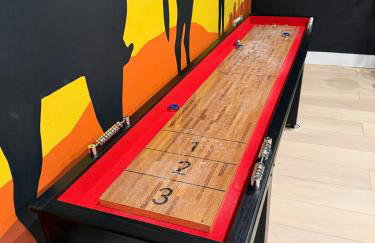 The Longhorn Luxe with Game Room and Fire pit and Karaoke - Foto 15