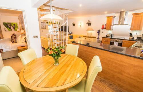 Holiday Home Schönes Ferienhaus in Hastings mit Whirlpool- Terrasse und Garten by Interhome - Foto 25