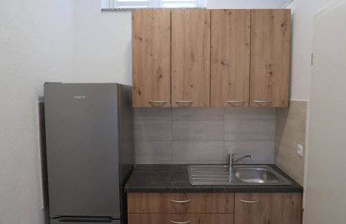 Robinson olive tree huts - Photo 33