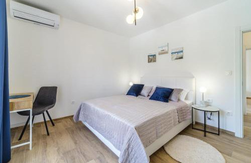 Villa Janie with a pool for up to 16 people - Photo 34