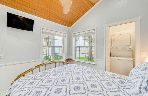 Hot Tub and Fire Pit Lakefront Home on Lake Eloise - Foto 14