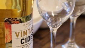 BEC Chambers-Stone Villa - Foto 4