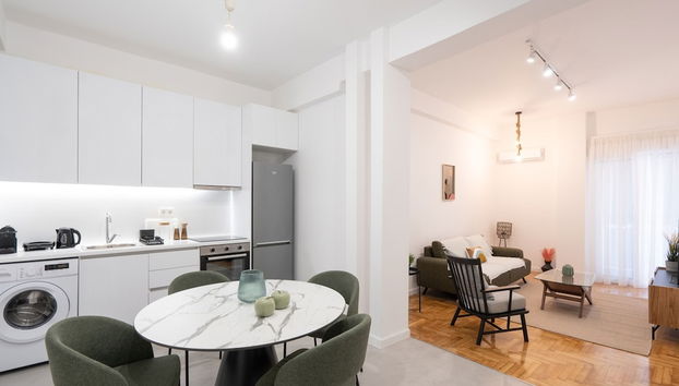 LIV - Comfortable Stylish Escape in Pagrati - Foto 3, Habitación