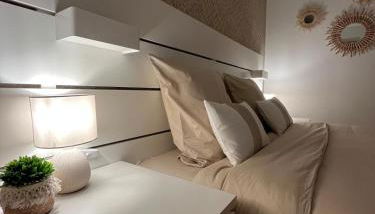 Holidays font mourrier - Foto 5