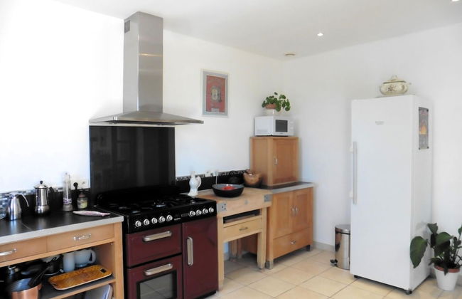 Pretty, Spacious Holiday Home With Private Pool - Foto 5