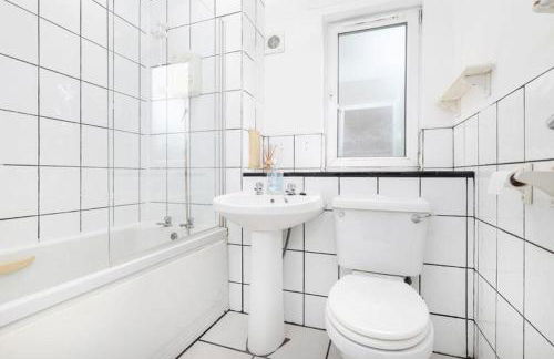 La Casita, Quarry - 2 bedroom Entire Apartment with Free Parking - Foto 9