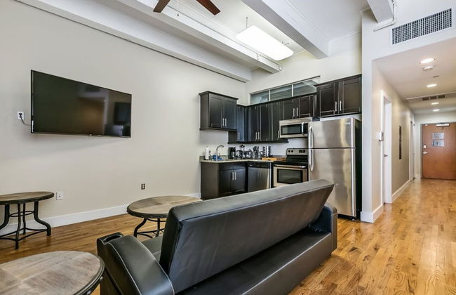 Merchant Lofts Comfy Condos – Walk Everywhere - Foto 23