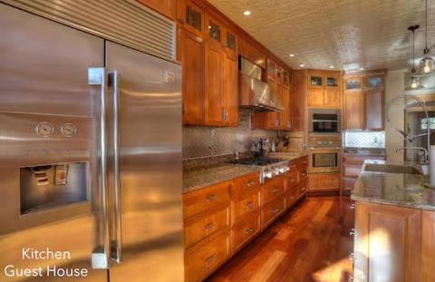 Gingerbread House on Mooselookmeguntic Lake - Foto 29