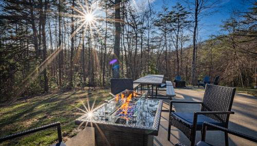 Wooded Circle - Barrel sauna, hot tub, fire pit - Foto 2