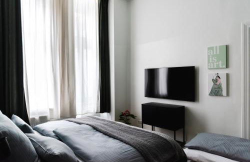 Exklusive Luxus-Unterkunft in Berlin Mitte: 2 Apartments, 130m², Designer-Möbel, Co2 neutrale Reinigung - Foto 33