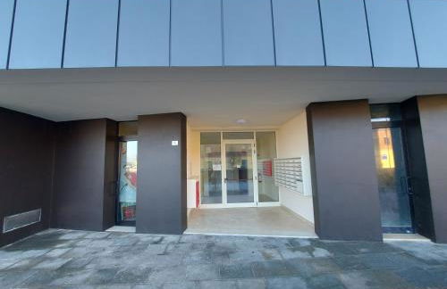 Tiny House Tower - Photo 66