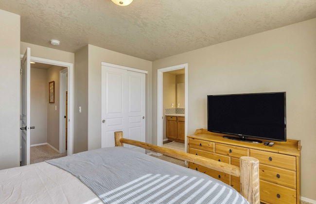 Old Mill Getaway by Avantstay Private Backyard w/ Hot Tub - Foto 28