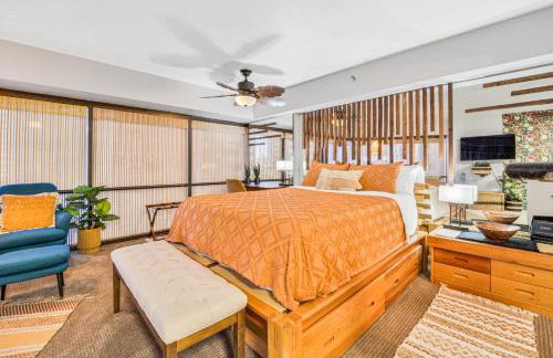 Retro Studio! Pool, Hot Tub, Free Parking & WiFi - Foto 7