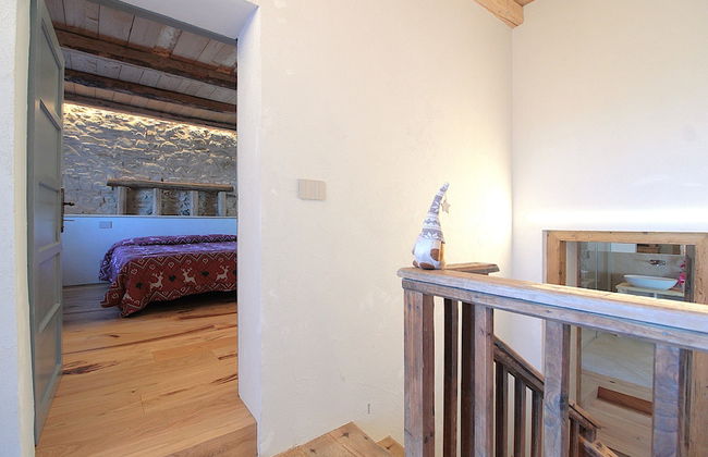 Baita Tersilia Near Lake And Mountain - Photo 3