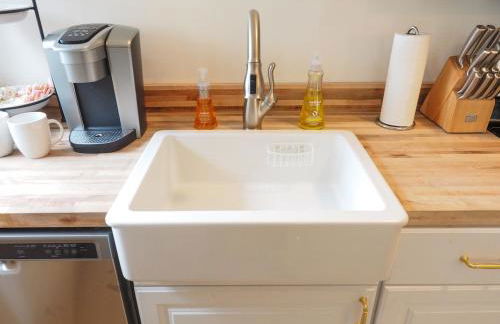 Beautiful Forsyth Park Charmer - Amazing Location! - Foto 28