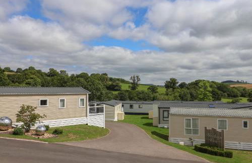 Tri-Star House - Photo 18