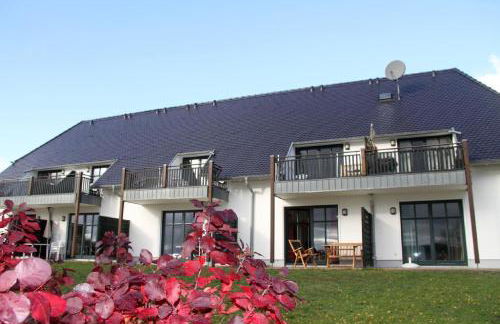 Ferienwohnung Südblick in Groß Zicker in ruhiger Lage mit Terrasse und Meerblick - Foto 3
