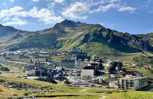 Ski, confort famille, appartement Cosy, Vue montagne,piscine,parking - Foto 6