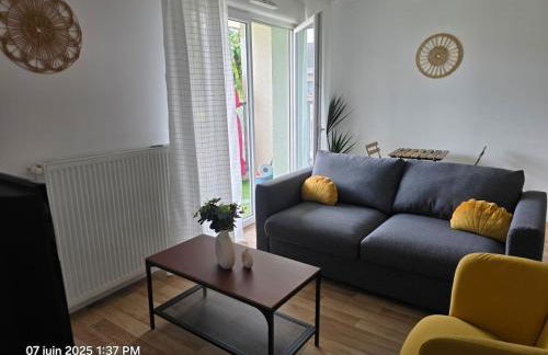 T2 cosy, calme avec balcon, parking et Netflix - Foto 6