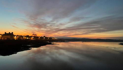 leBel endroit 145m2 , terrain et terrasse de 350m2 au coeur des commerces ,à proximité de la mer et tous services inclus - Photo 2