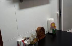 Comodo y luminoso en Cornella -Barcelona- - Foto 15