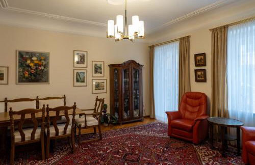 NEU - 4 Zimmer, 4 Betten, 5 Min zum HBF, Terrasse, 160qm - Foto 17