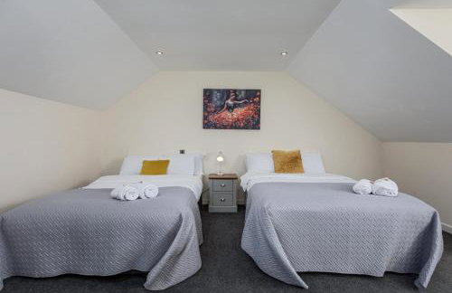 Spacious Luxurious Serviced Accommodation 6 - Photo 18