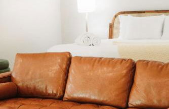 Gorgeous Eccentric Family Home with Cowboy Pool - Foto 37