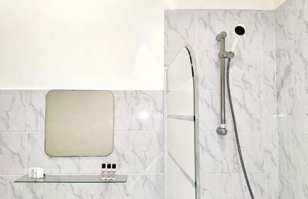 Cinnabar - Appartement 10 personnes - Check in h24 & Wifi - Foto 24