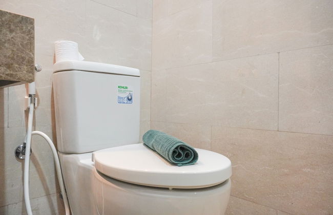 Strategic And Comfy Studio Menteng Park Apartment - Foto 10