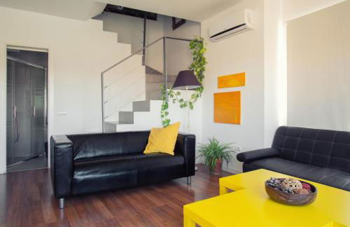 TOLETUM low cost LOFTS diáfanos o 2dormitorios PARKING Municipal Gratis al aire libre a 100m - Foto 4