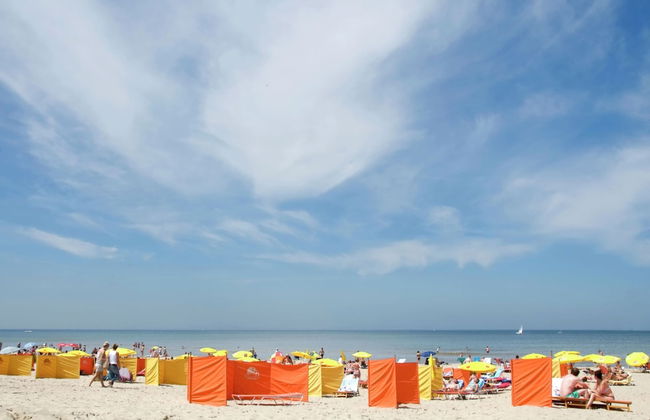 Detached House With Garden Near the Sea - Photo 13